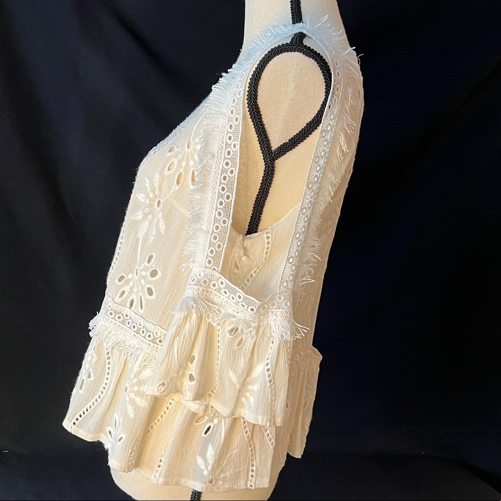 Storee Cream Top Open Back - Picture 11 of 14